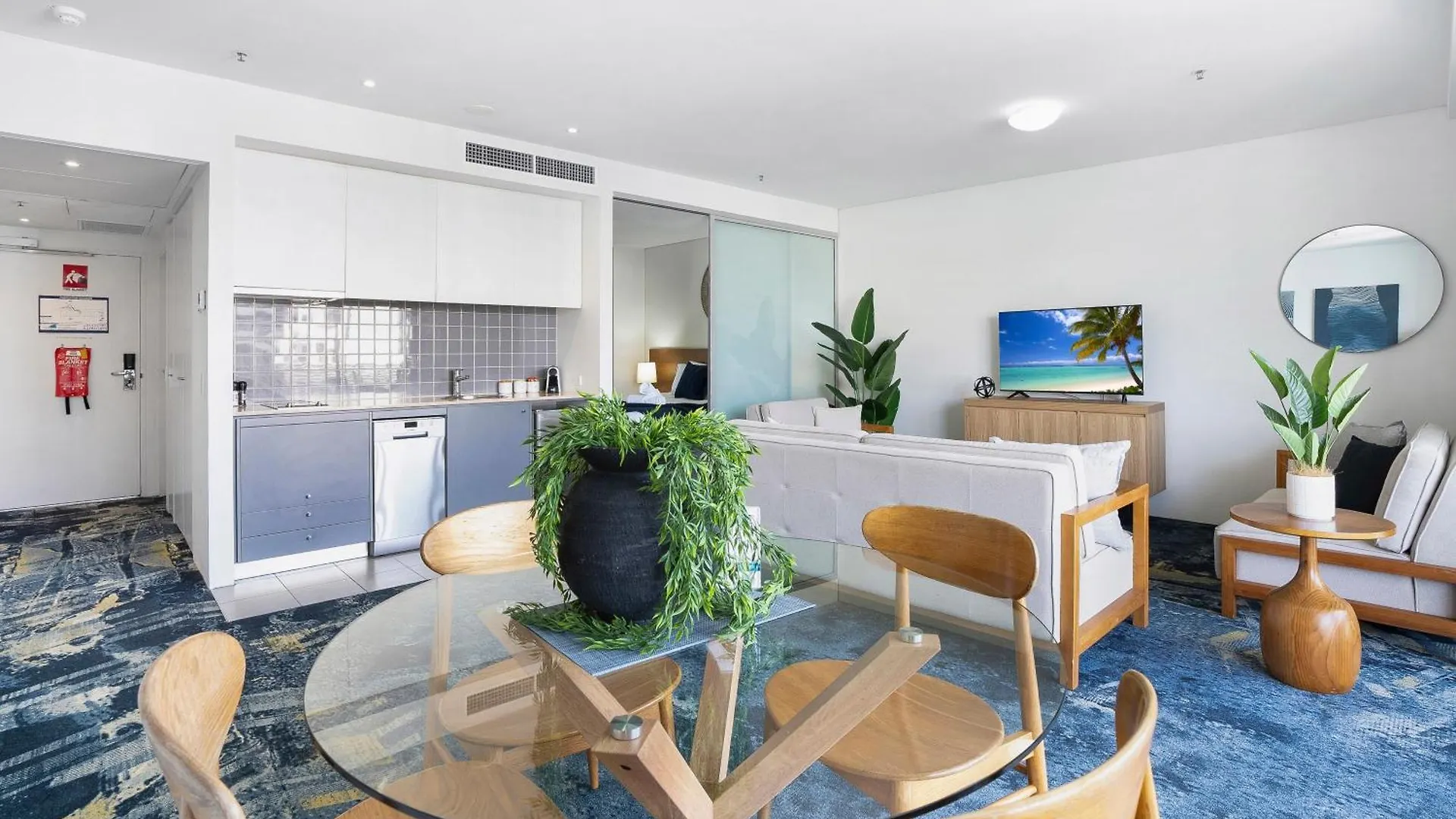 Apartment Central Haven Couples Retreat At Harbour Lights Cairns